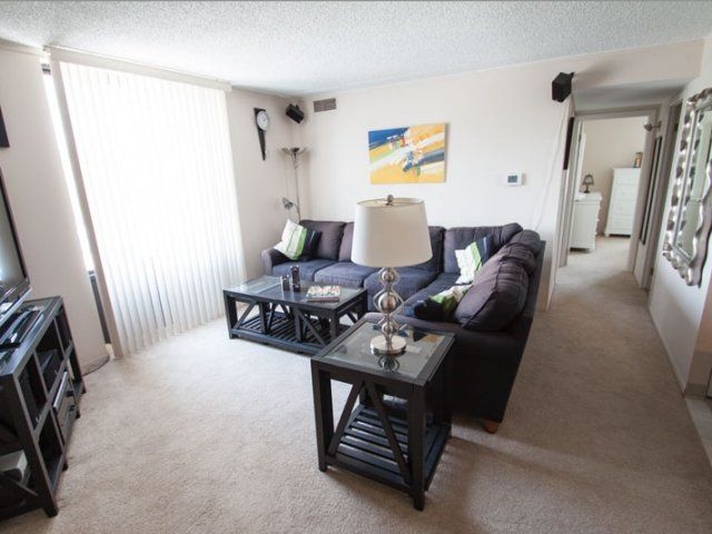 Americana Apartments