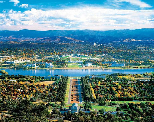 Maximize Your Canberra Day Tour from Sydney: Essential Tips