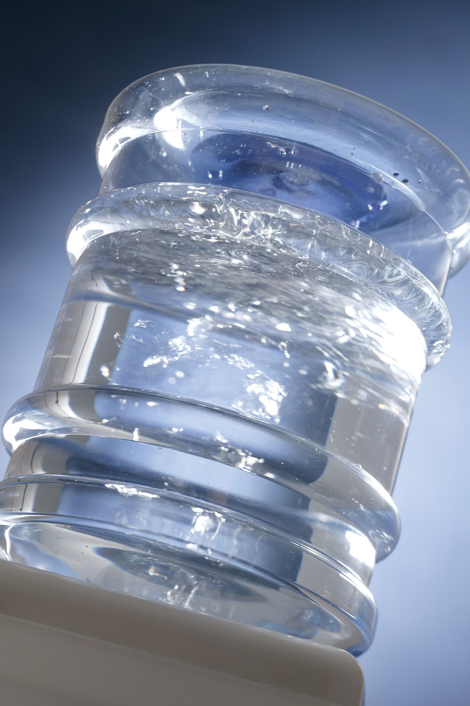 AGUA PURIFICADA DE LAS MONTAÑAS - VENTA DE AGUA