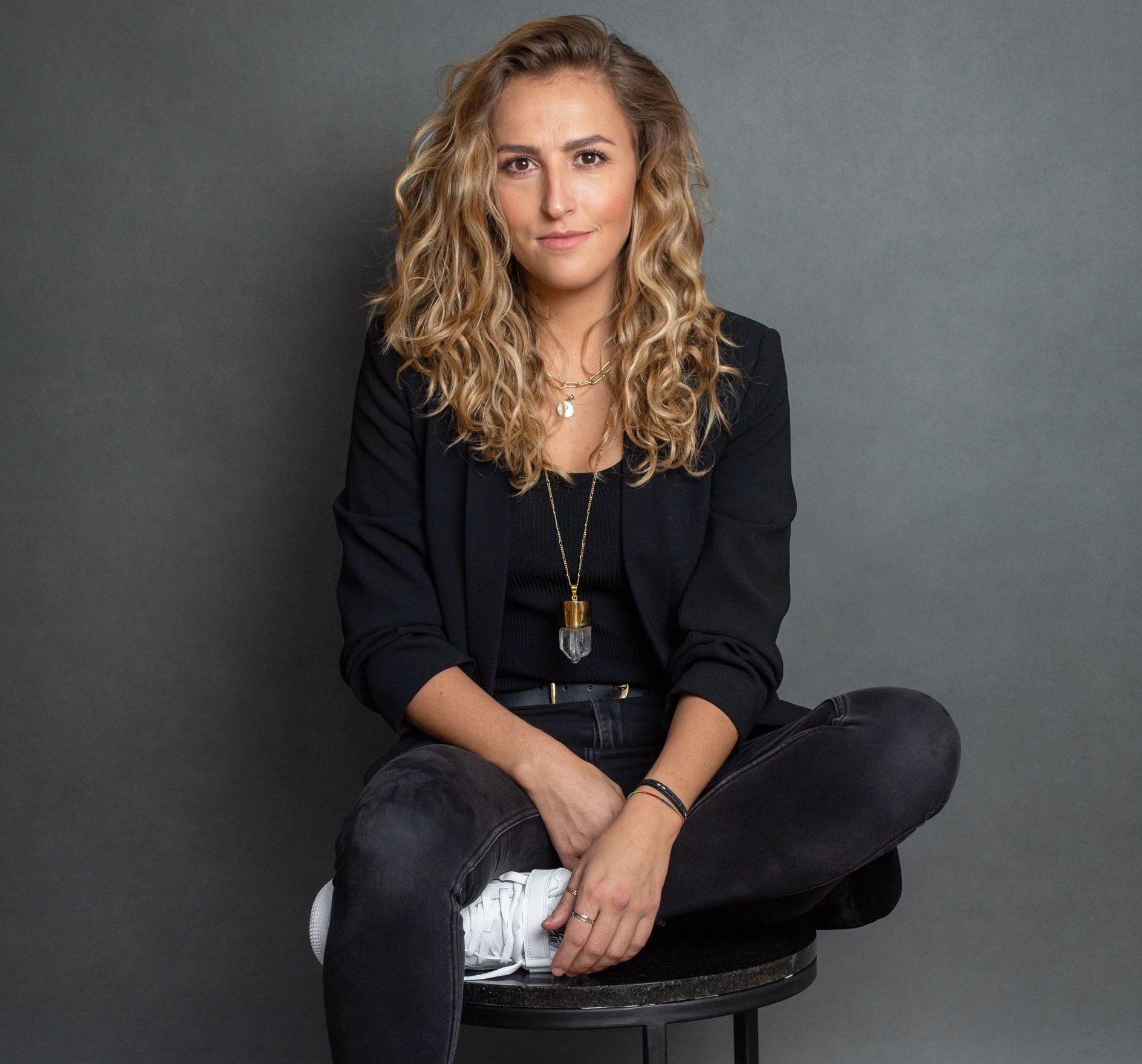 Paula Aguilar, CEO CONCIENCIA/MAMÁ CON CIENCIA, quien es tallerista, conferencias y asesora para padres e instituciones