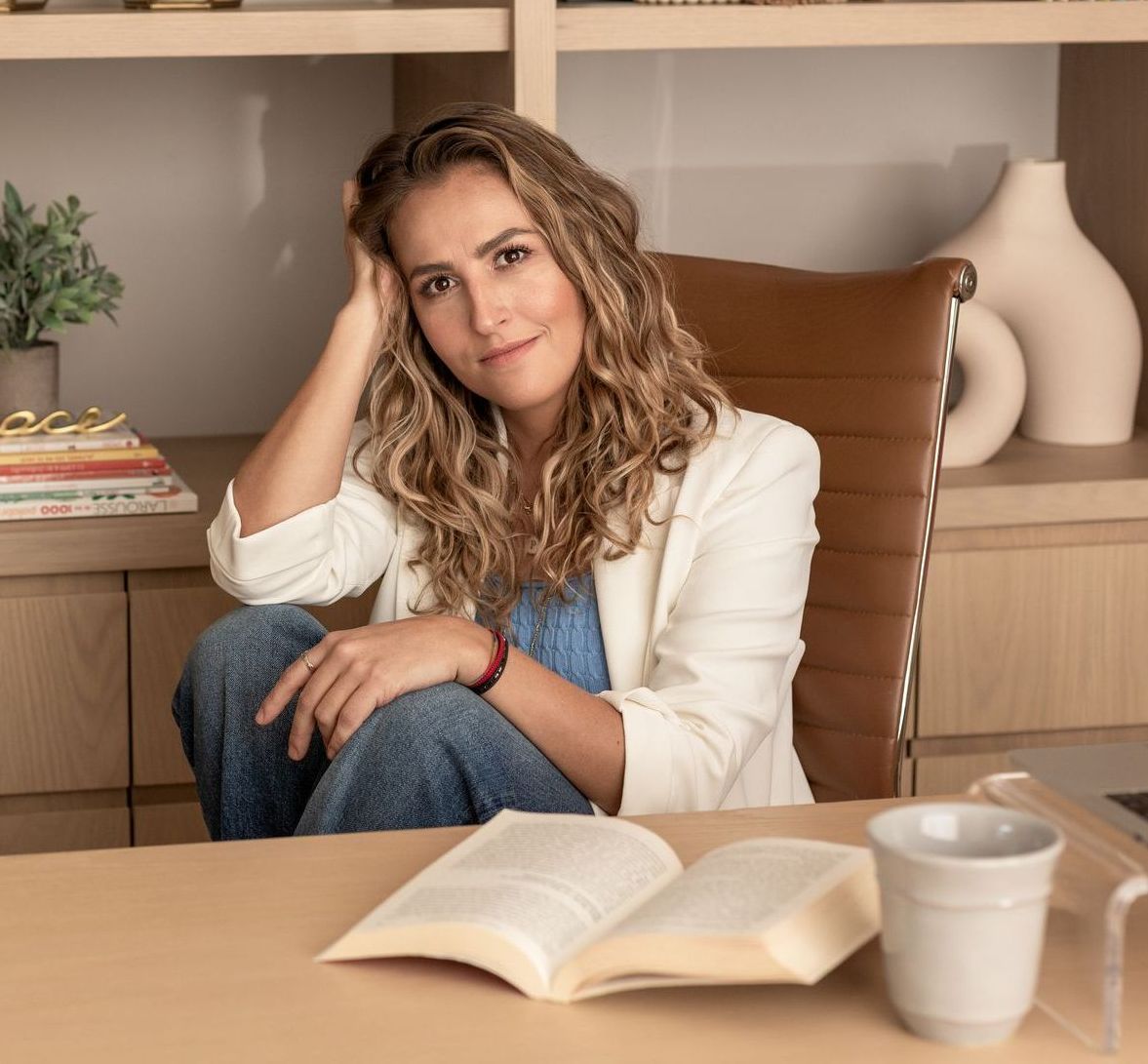 Paula Aguilar, CEO CONCIENCIA/MAMÁ CON CIENCIA, quien es tallerista, conferencias y asesora para padres e instituciones