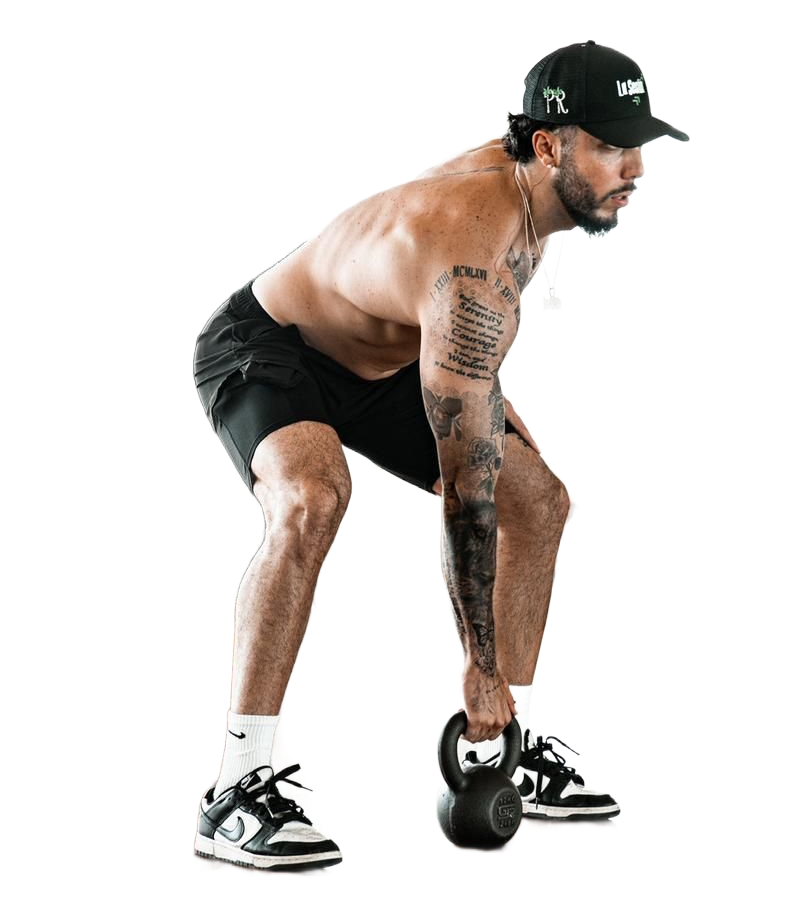 Man with dark curly hair smiles, arms crossed, wearing a black zip-up with Nike logo. Diego Ramirez, La Sesión