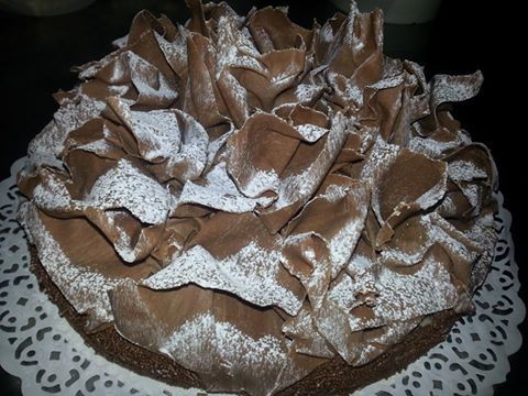 torta con sfoglia di cioccolato
