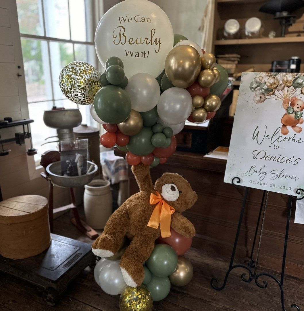 Bear Baby Shower Balloon Decor