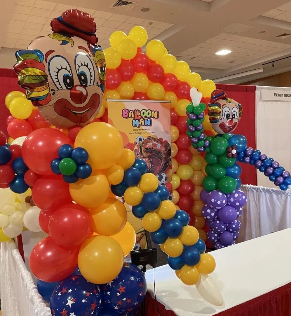 Clown Balloon Column
