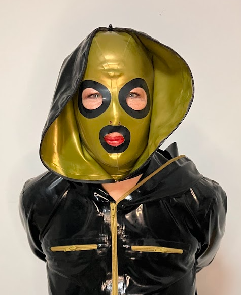 Black & Gold Inflatable Double-Layer Hood