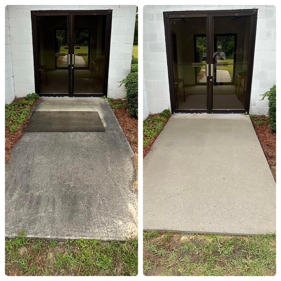 A Before And After Photo Of A Concrete Walkway - Lexington, SC - Big Wave Softwash