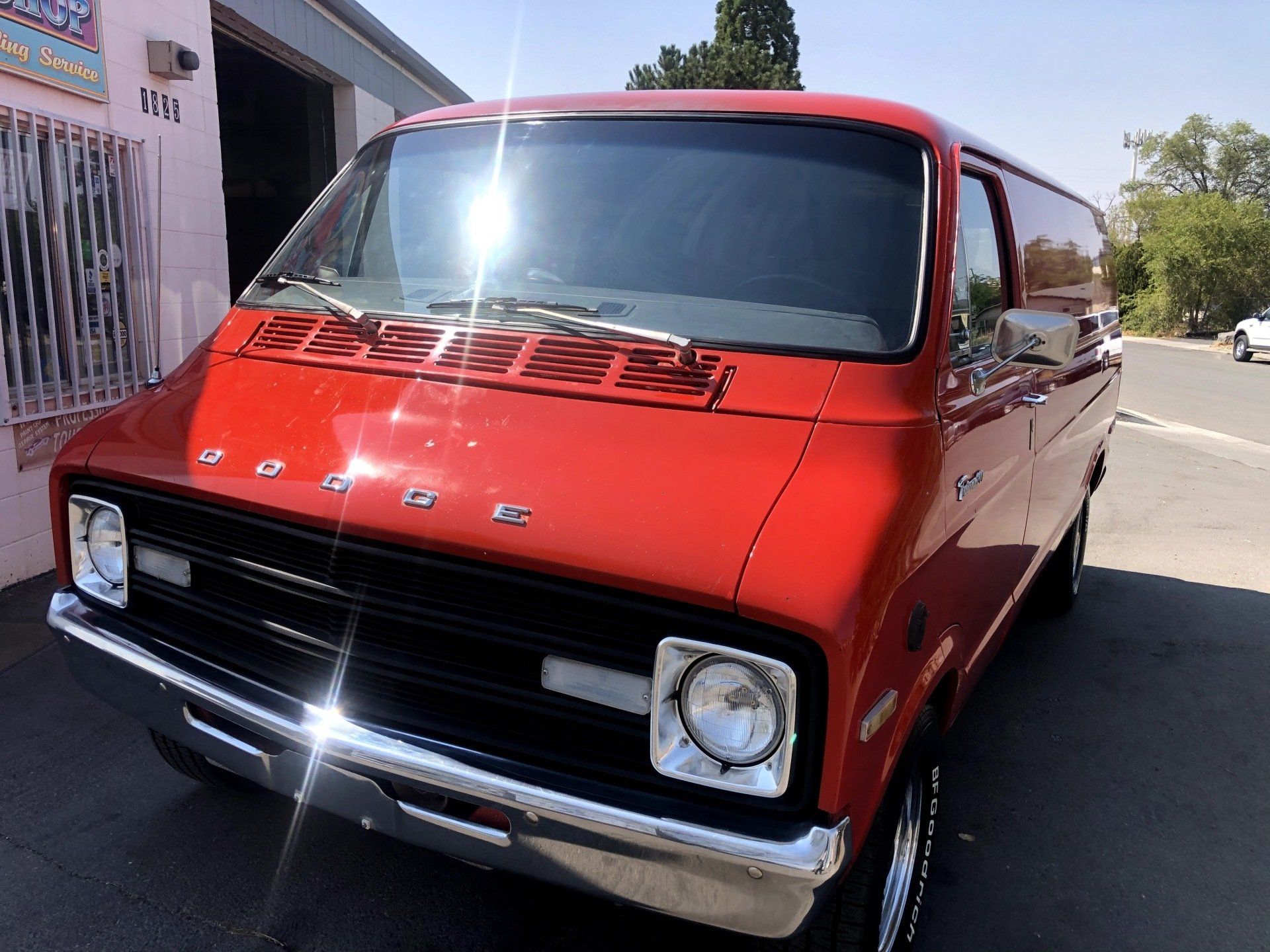 Shiny Red Van — Sparks, NV — Sam’s Sparkle Shop