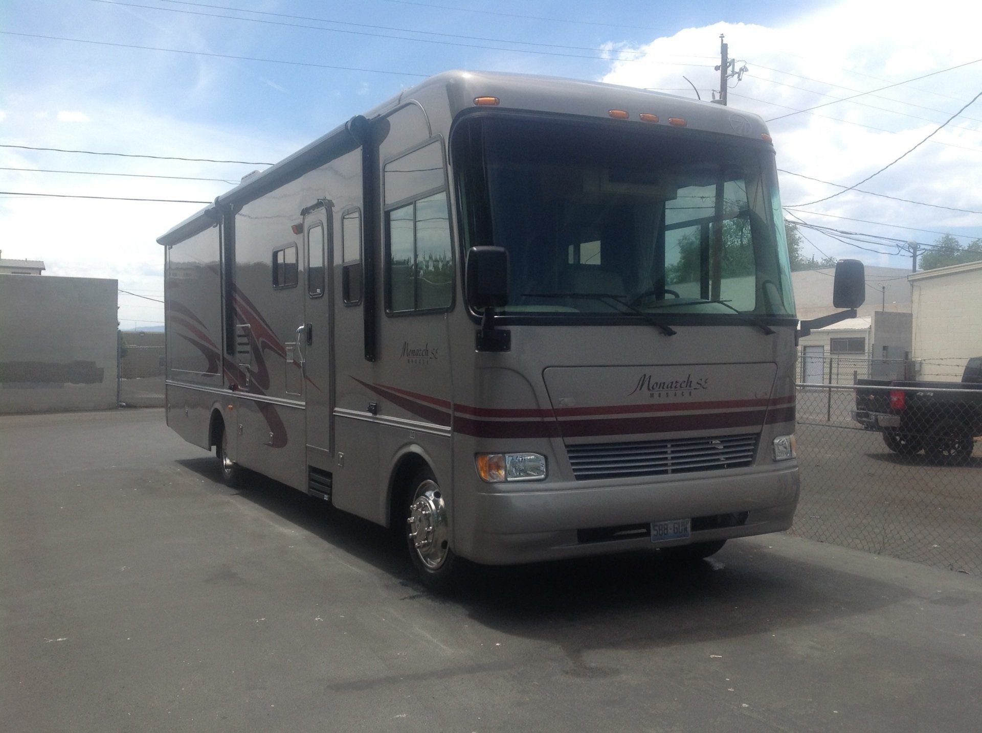 Red Stripe RV — Sparks, NV — Sam’s Sparkle Shop
