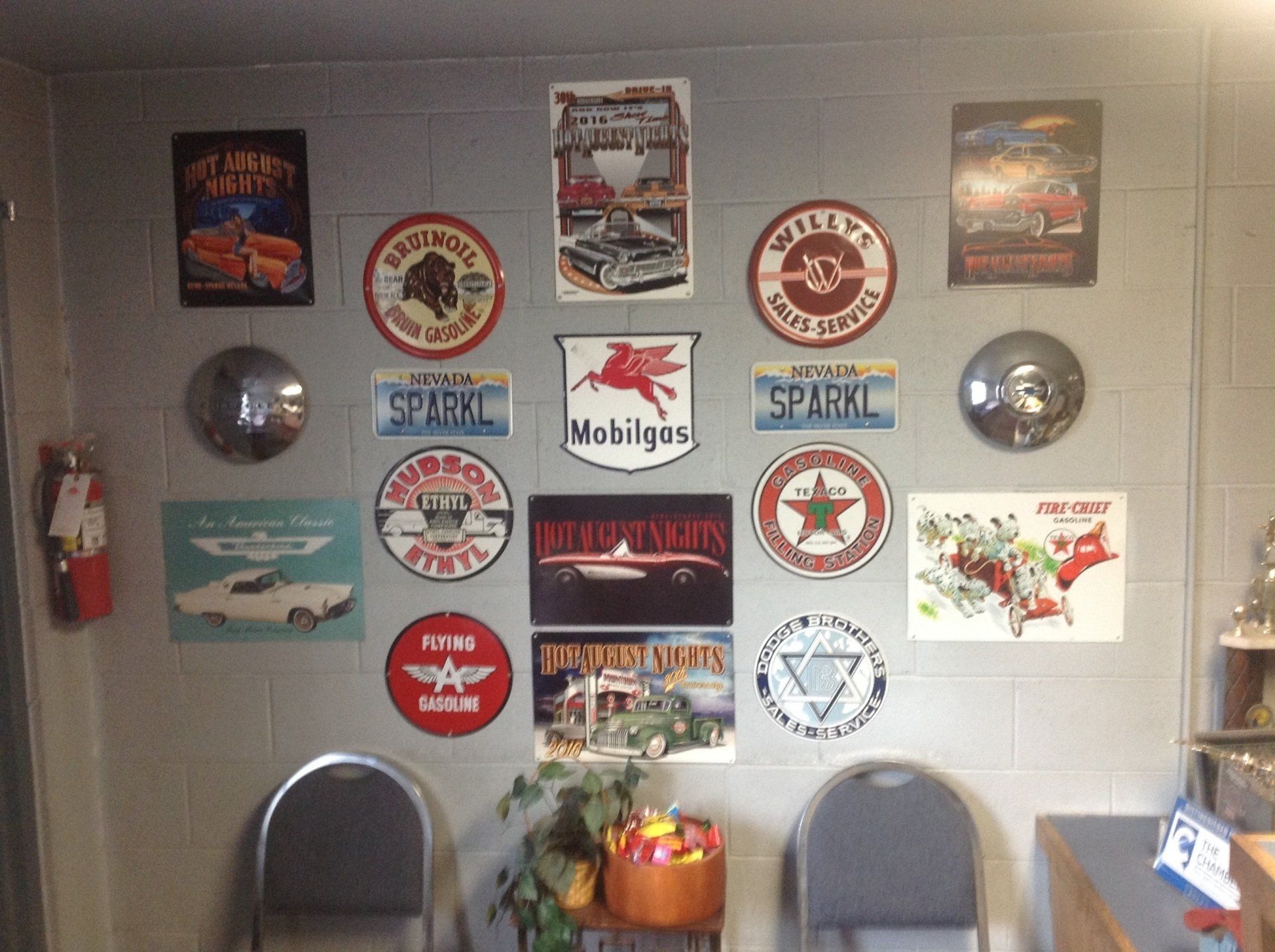 Different Logo and Plates — Sparks, NV — Sam’s Sparkle Shop