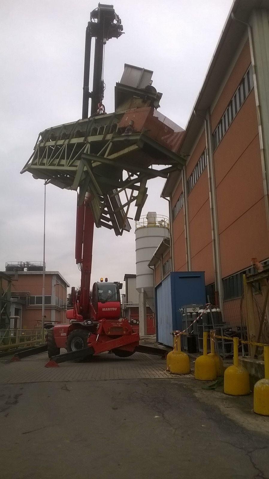 fabbrica di raccolta rifiuti alluminio