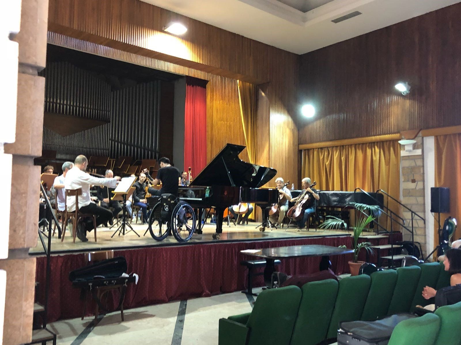 trasporto strumenti per concerto