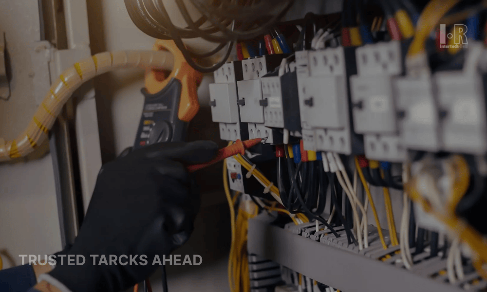 Fail-safe railway relay used in signaling and train control systems
