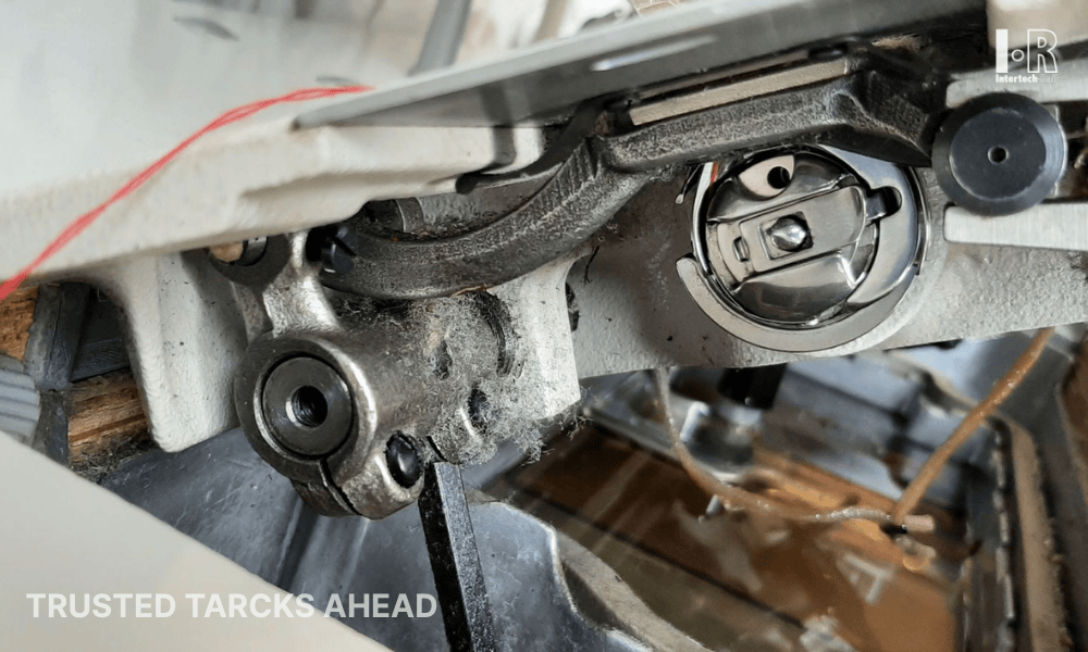 evolution of railway switch machines from manual lever systems to modern automated track switching with integrated signaling