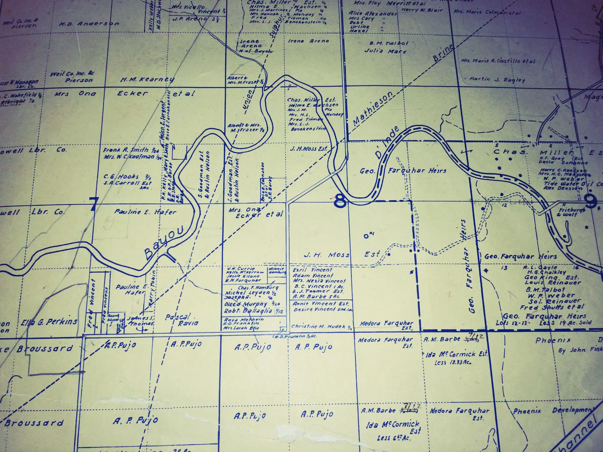 Map of Lake Charles from 1920 in a grid pattern