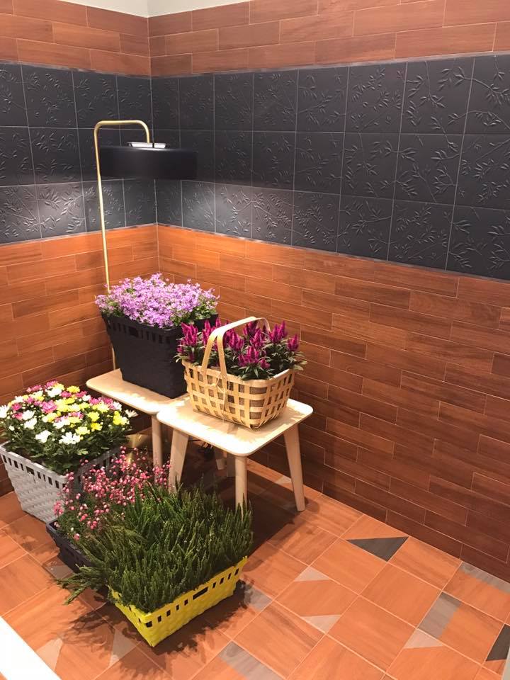 Bagno con rifiniture