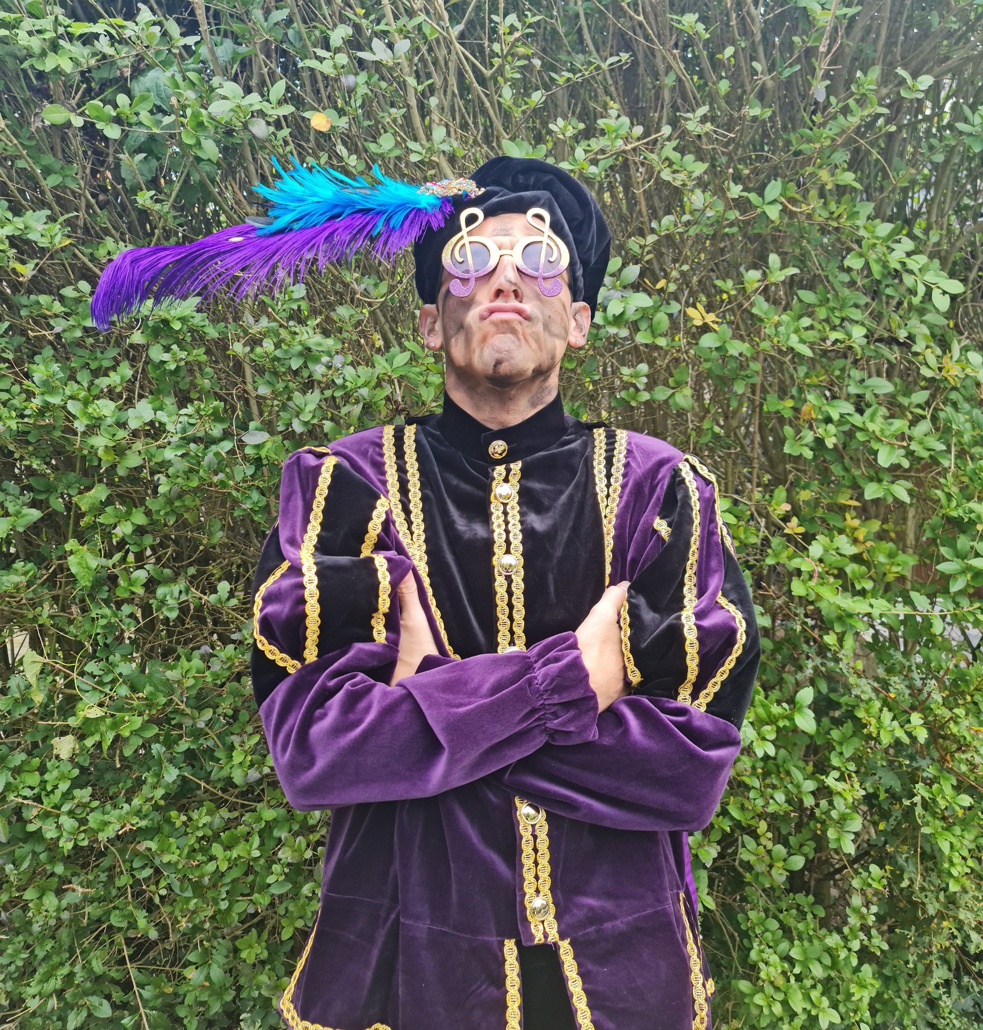 &ETH;enis als Muziekpiet maar dan stoer