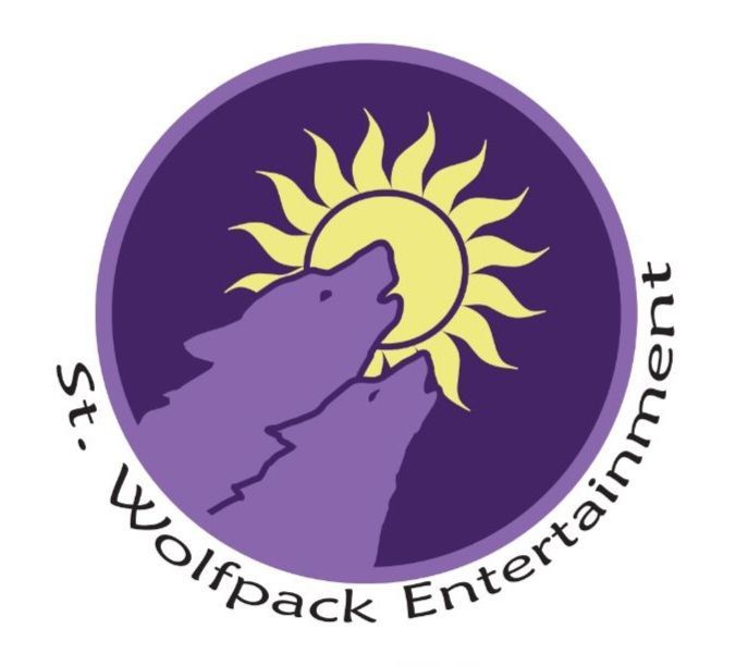 Paars logo: twee huilende wolven met een gele zon in een paarse cirkel, "St. Wolfpack Entertainment."