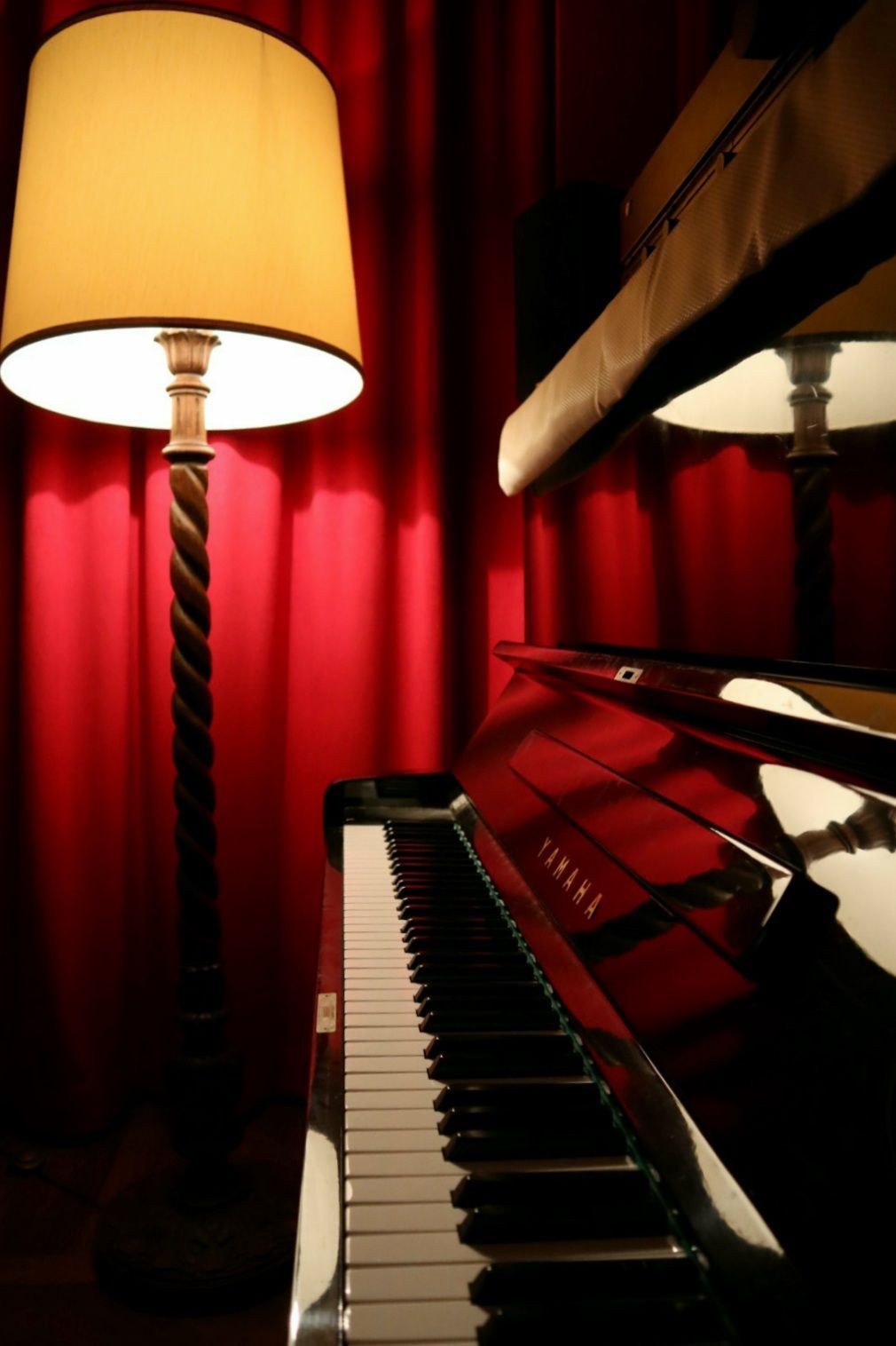 The Parlor Club - Ladidà Genova live music, piano