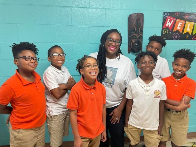 UUNIK Academy Gallery 01 in Knoxville, TN