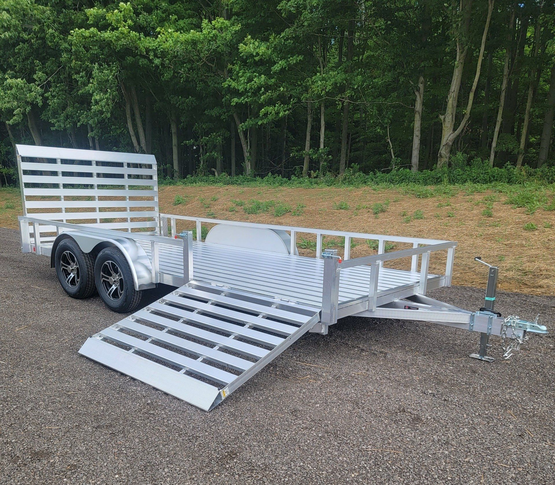 aluminum utility trailer side load option on trailer