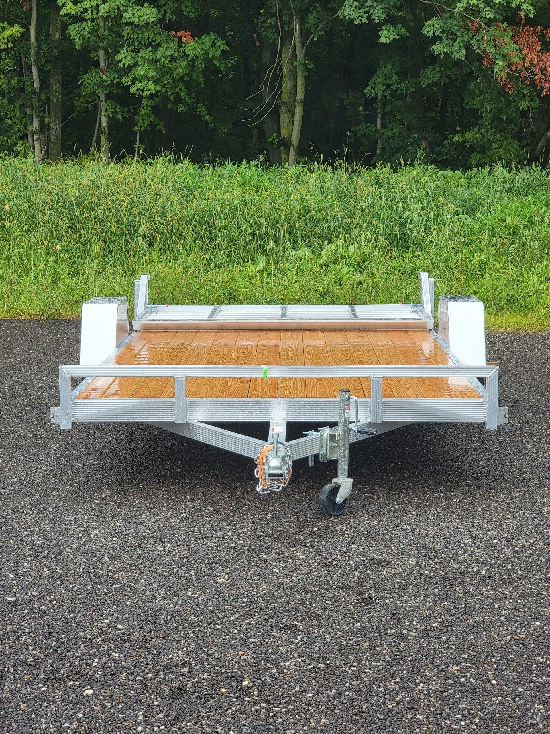 rail support aluminum utility trailer