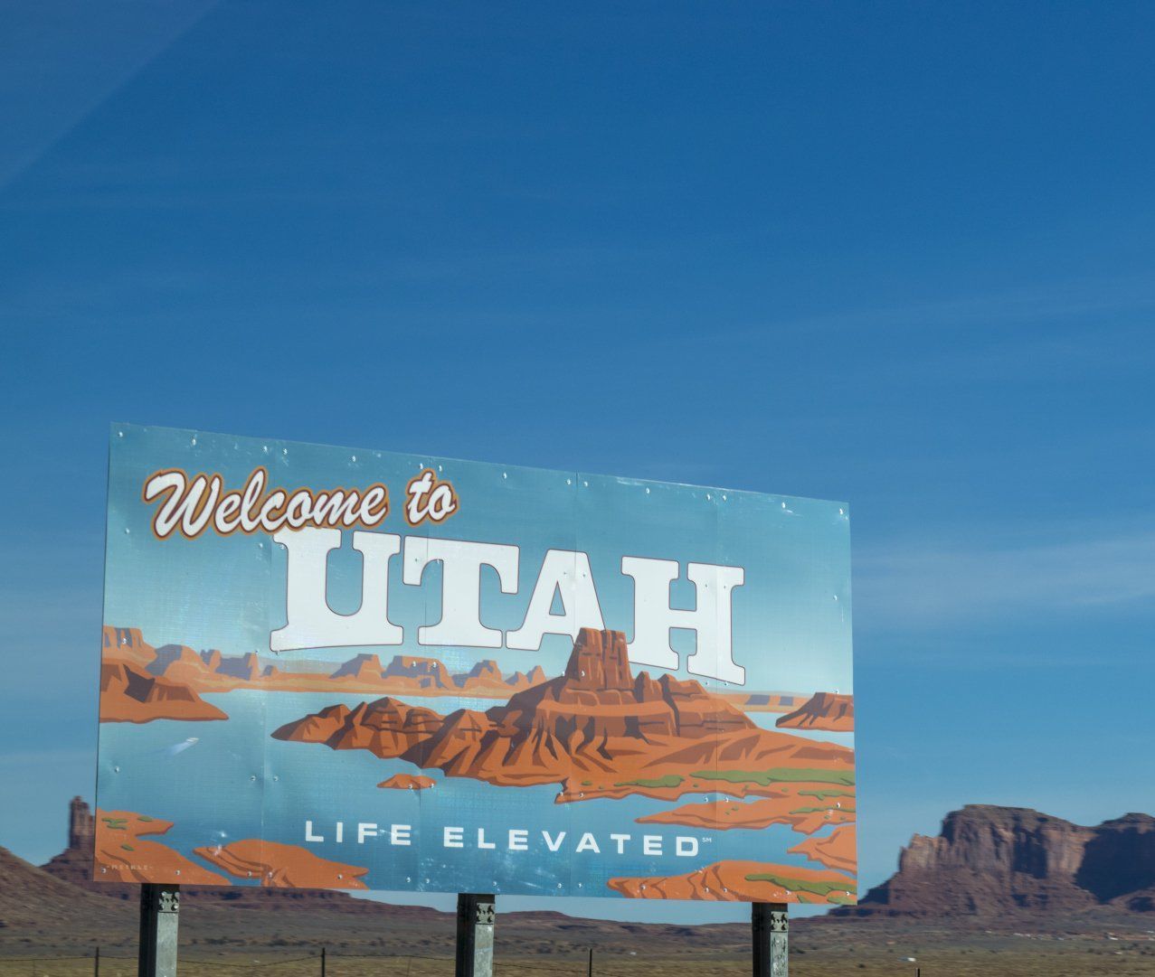 A sign that says welcome to utah life elevated