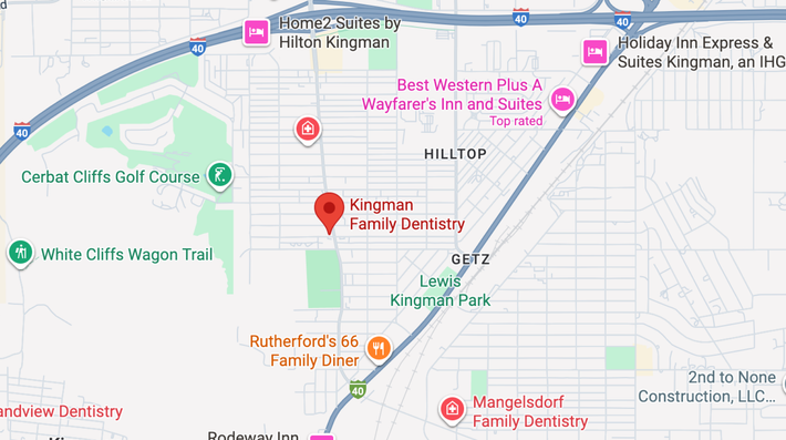 Map showing Kingman Family Dentistry, with surrounding businesses and a golf course.