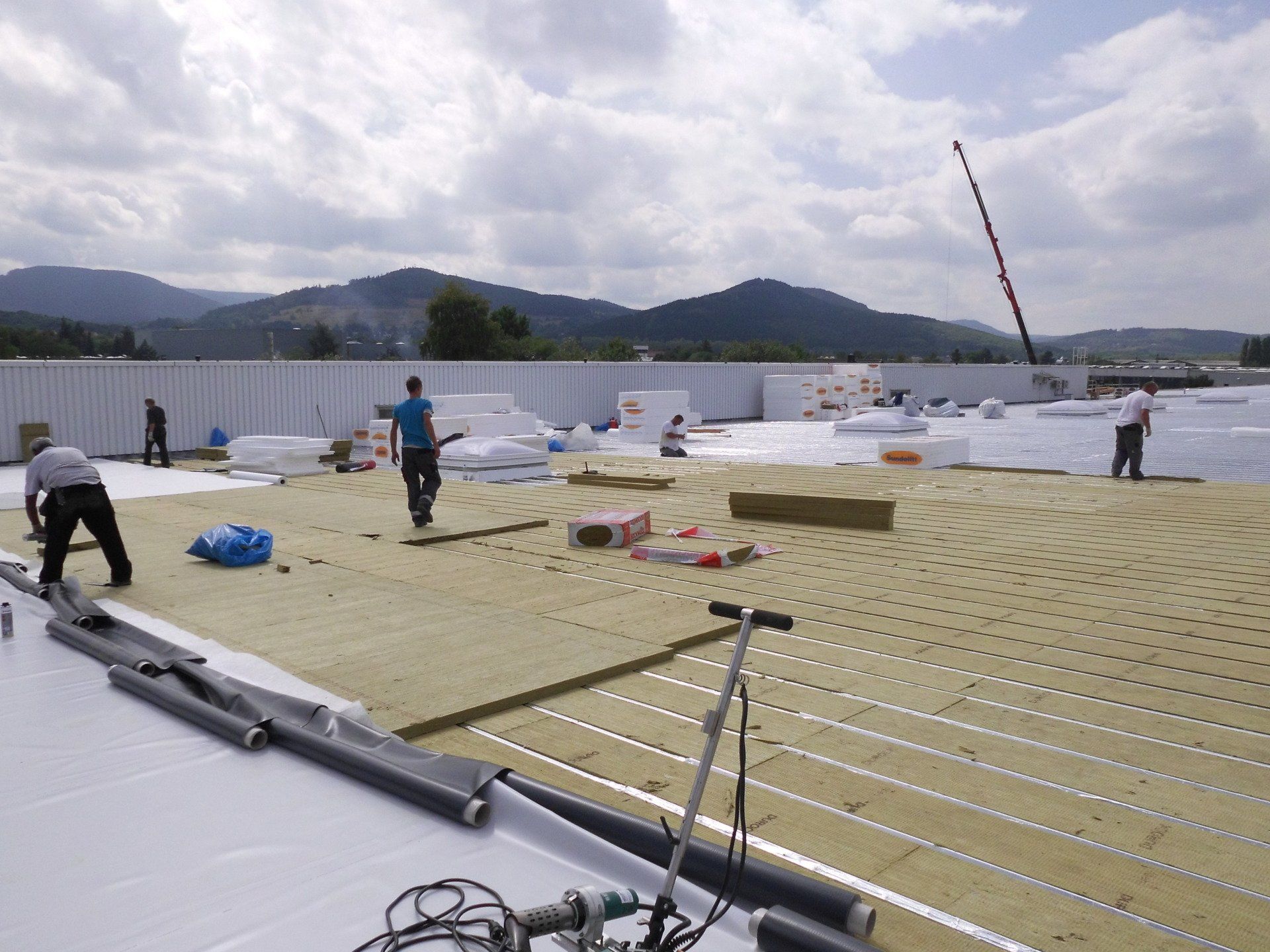 Dachdeckerei Seesen isoliert Industriedach