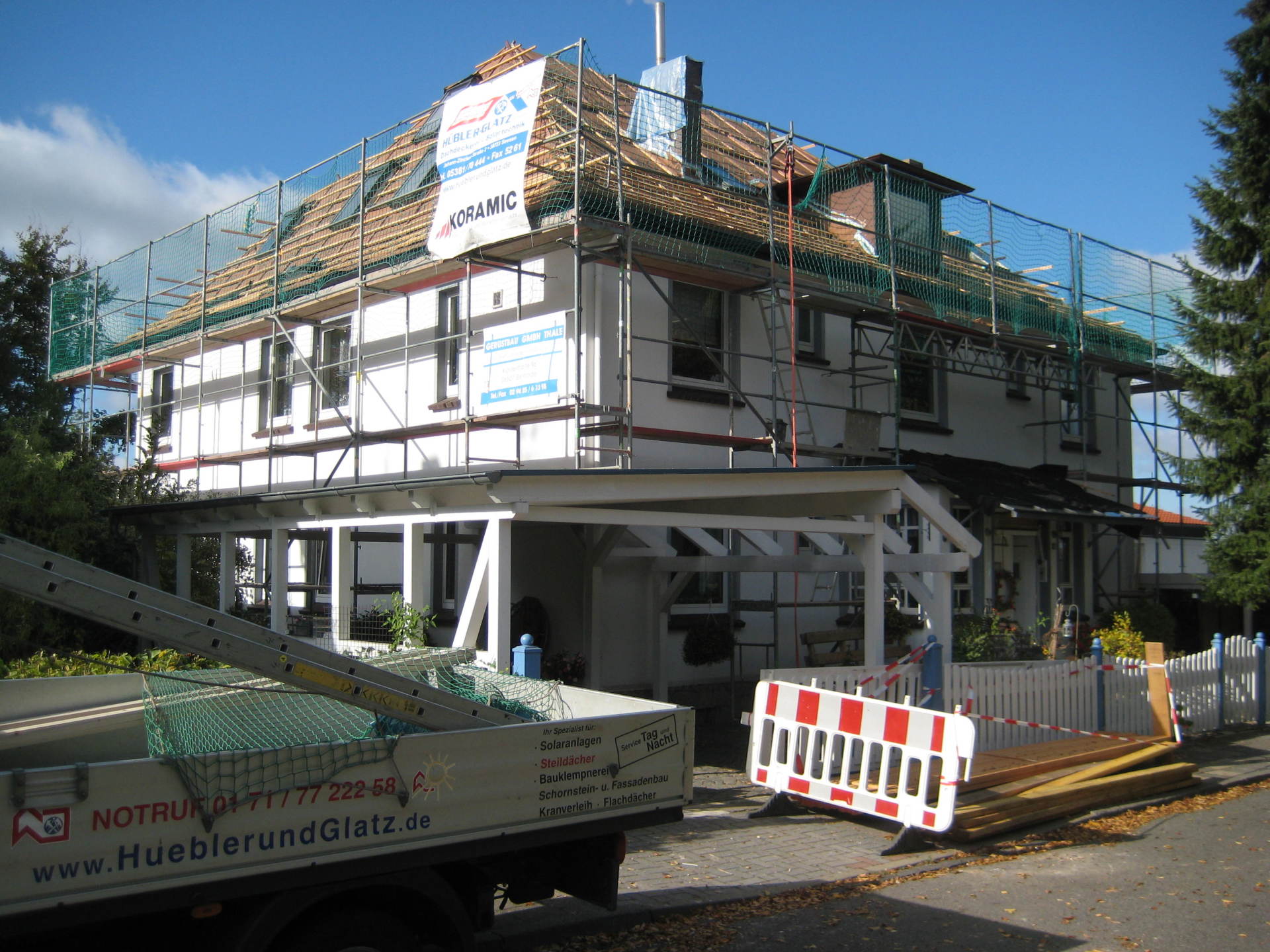 Gerüst der Dachdeckerei Hübler und Glatz GmbH
