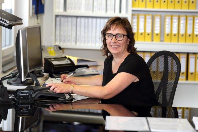 Anja Waschke – Ansprechpartnerin für gewerbliche Kunden, Terminkoordination