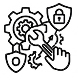 Una mano che usa una chiave inglese per riparare un sistema di ingranaggi meccanici, accompagnata da due icone di scudo di sicurezza.