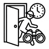 Disegno a tratto di una persona che emerge da una porta, con in mano un binocolo, e un orologio sullo sfondo.