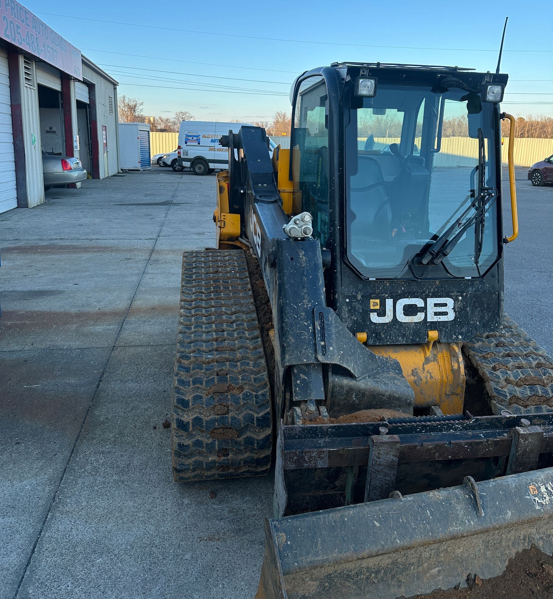 Heavy equipment glass replacement in Hoover, AL