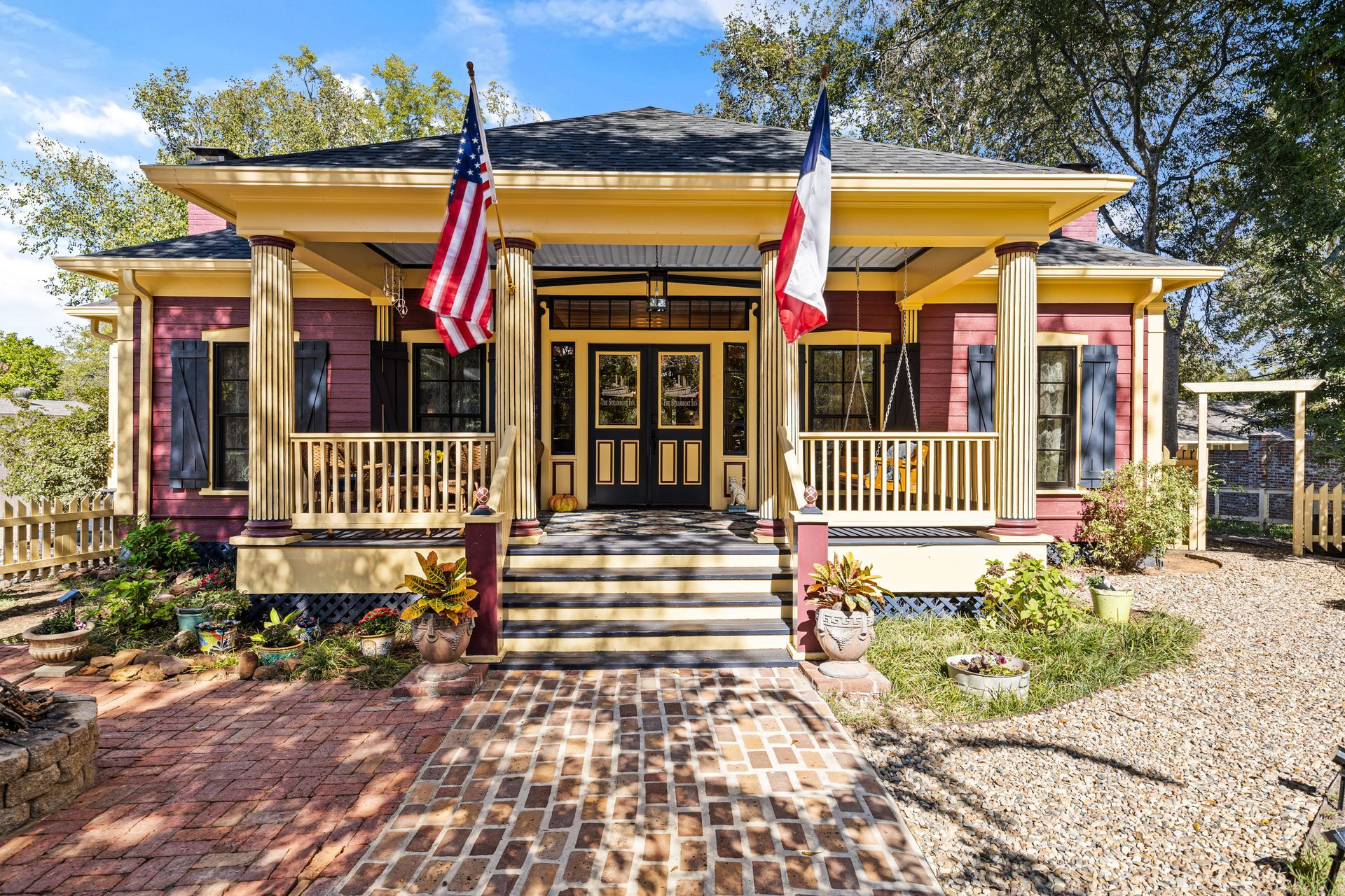 Longview Construction - Restoration - Steamboat Inn - Front Entrance