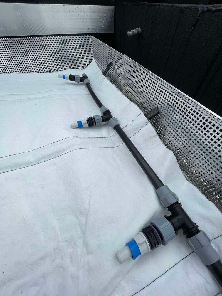 Laistīšanas sistēma zaļajiem jumtiem
