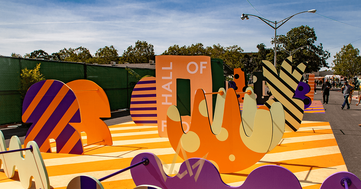 Rolling up the Hall of Flowers 2021