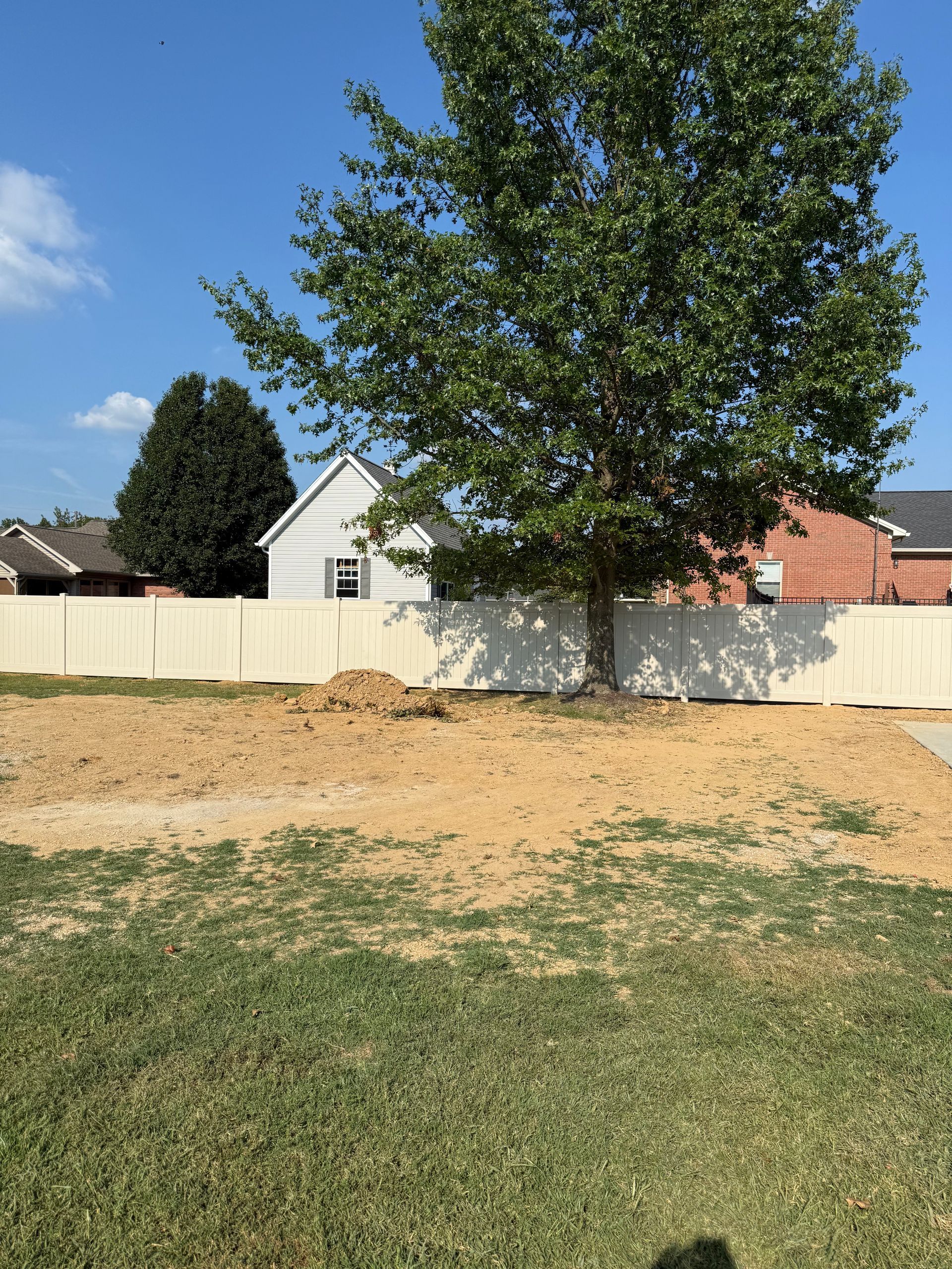 vinyl fencing