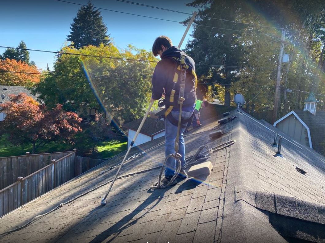 Eugene, OR Roof Cleaners