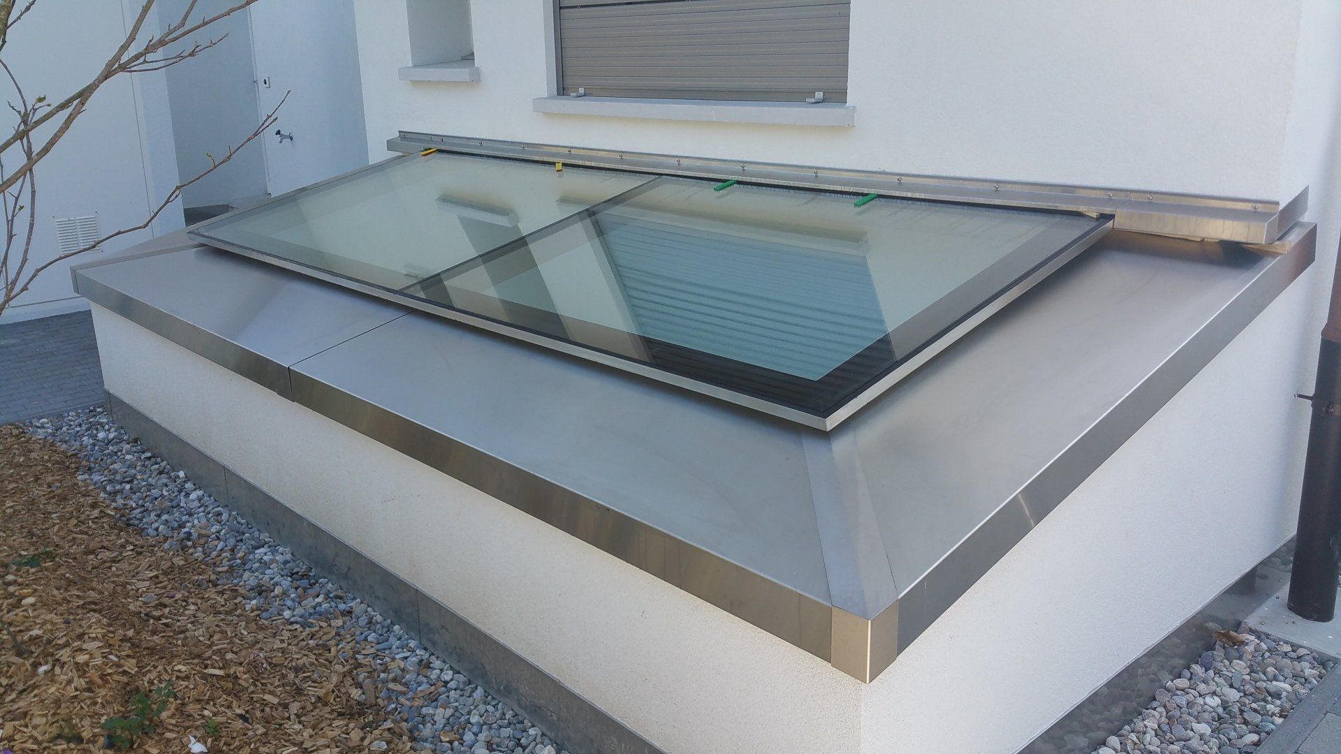 Porte fenêtre plafond