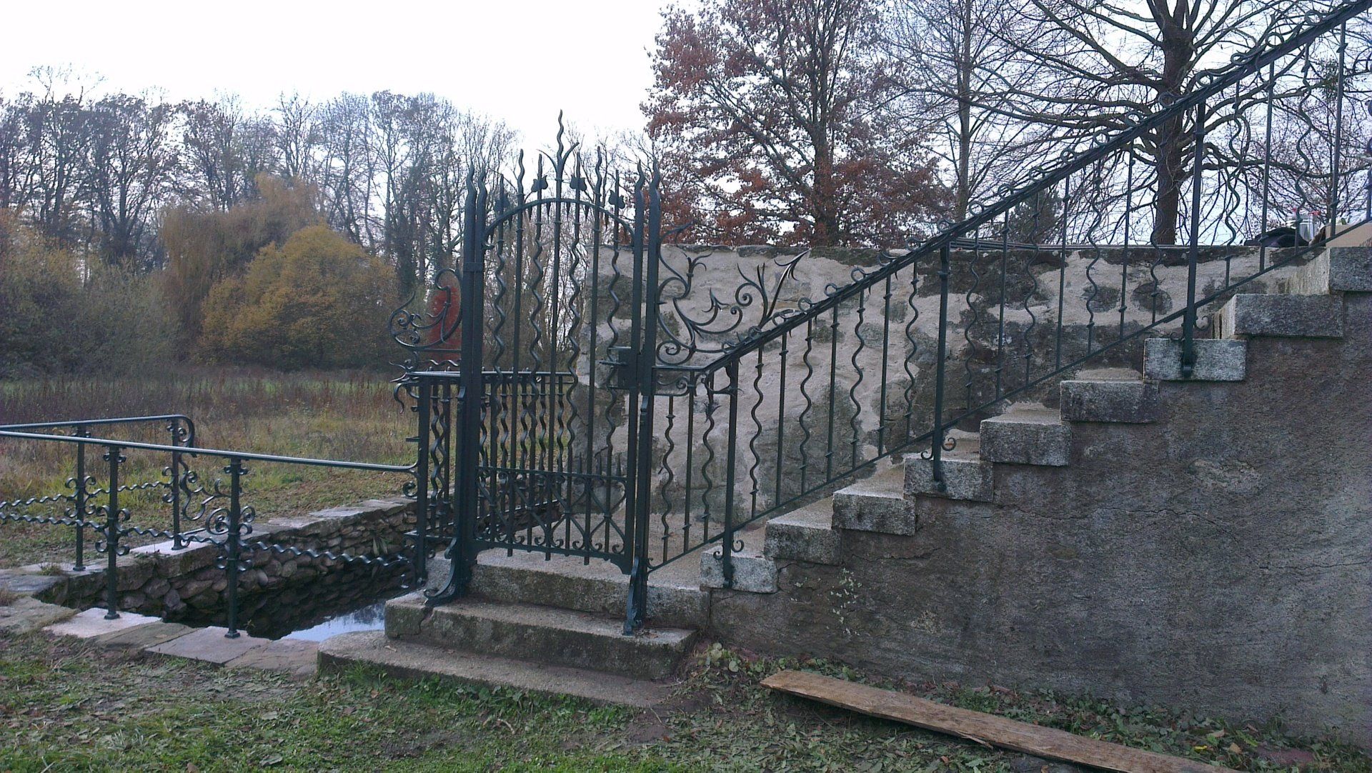 Portail noir Genève