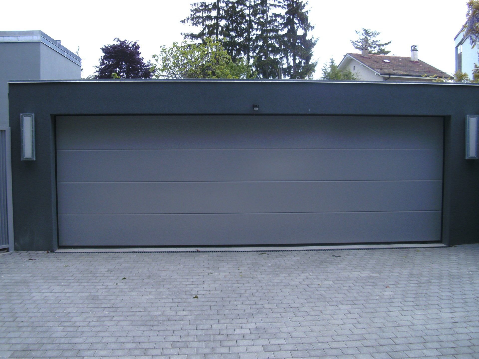 Porte de garage double privé