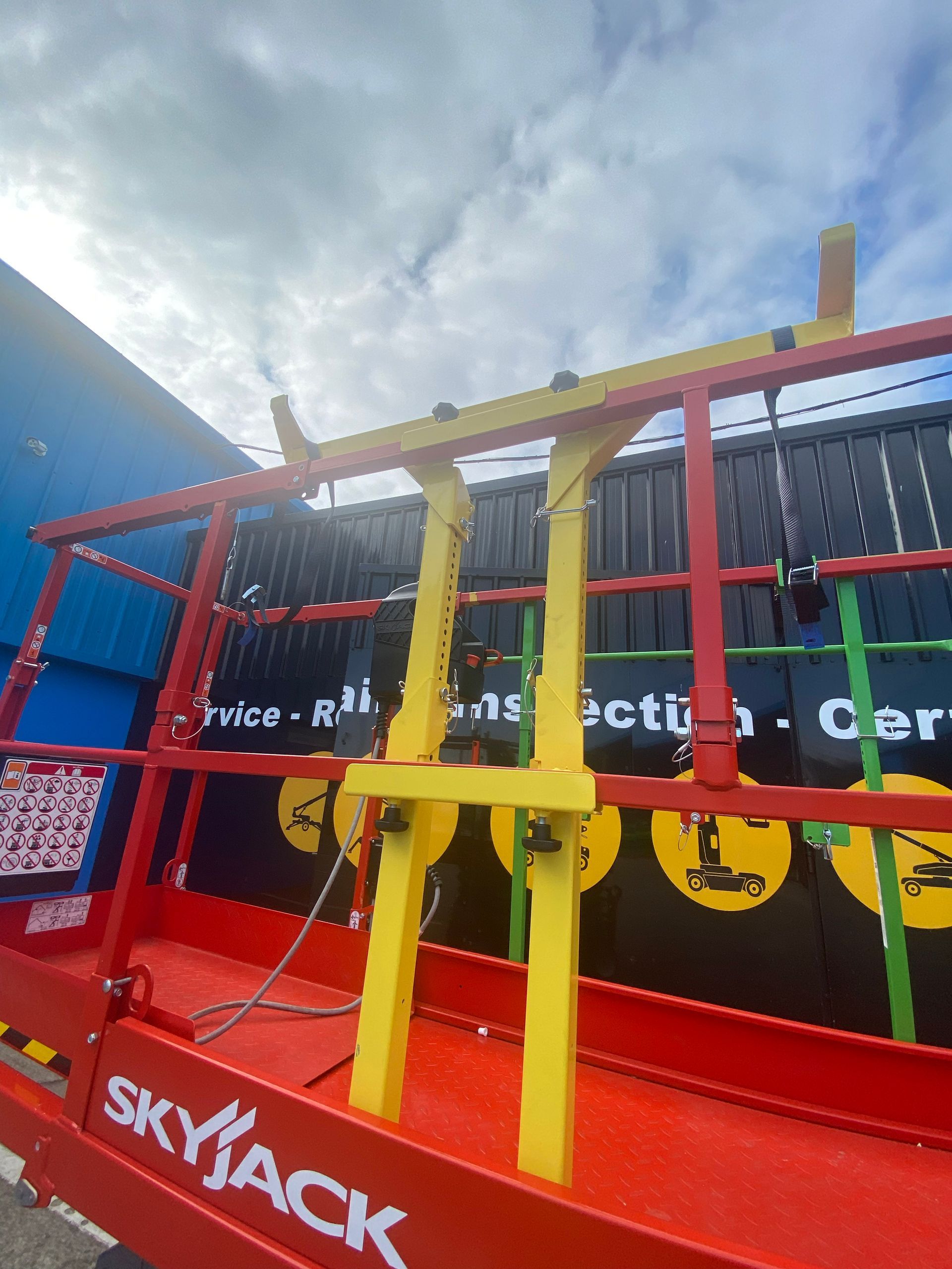 pipe-carrier, safety attachment, nationwide delivery