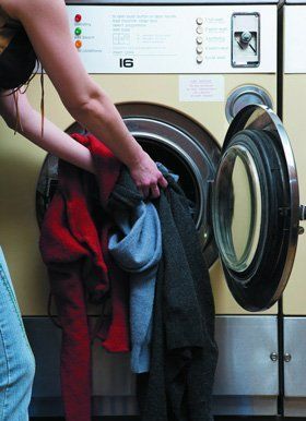Self-service laundrette - Burgess Hill, Hayward's Heath, Surrey - Progress Launderette - Washing Machine