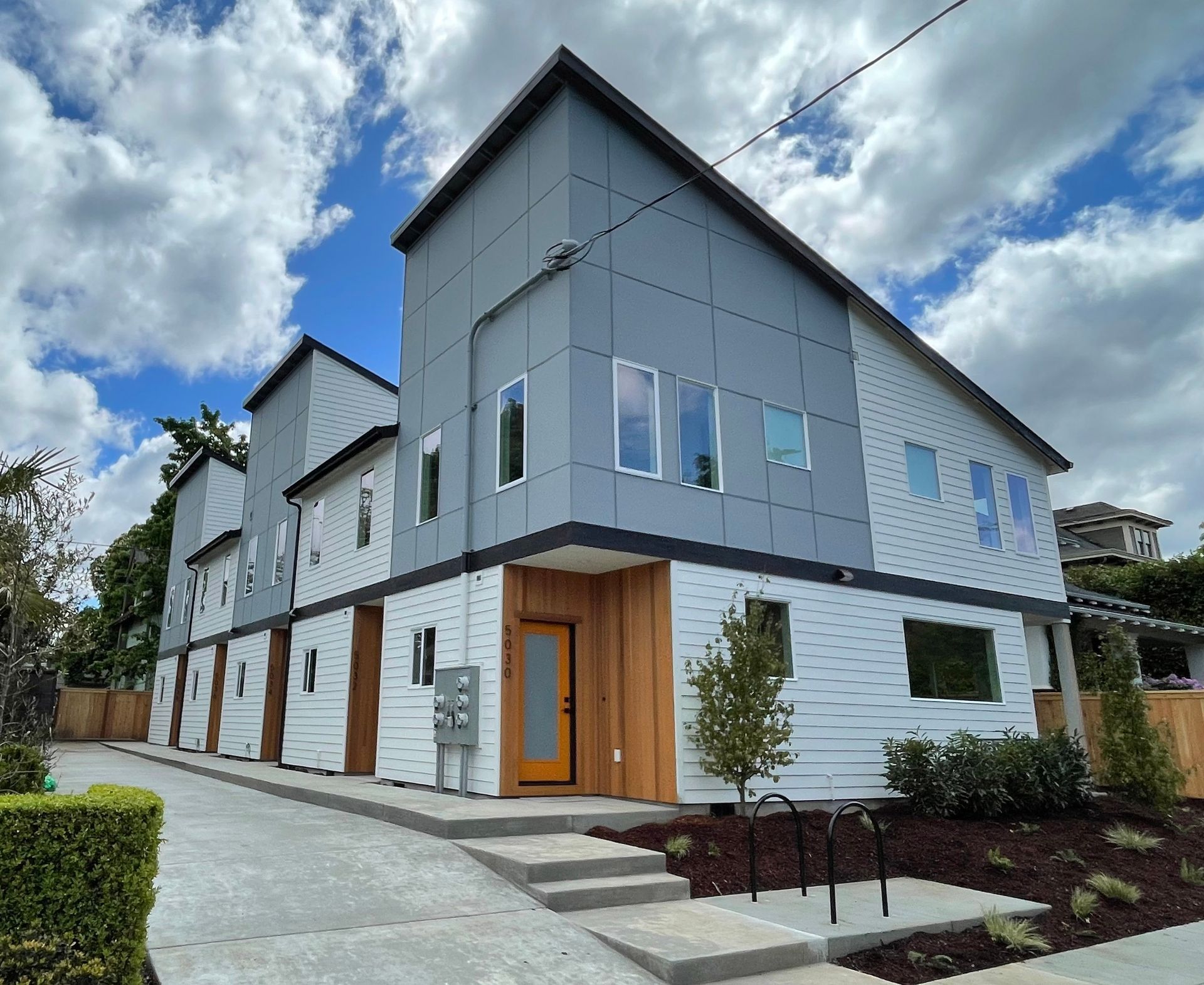 Pacific Coast Siding Portland - multi unit siding-trimmed