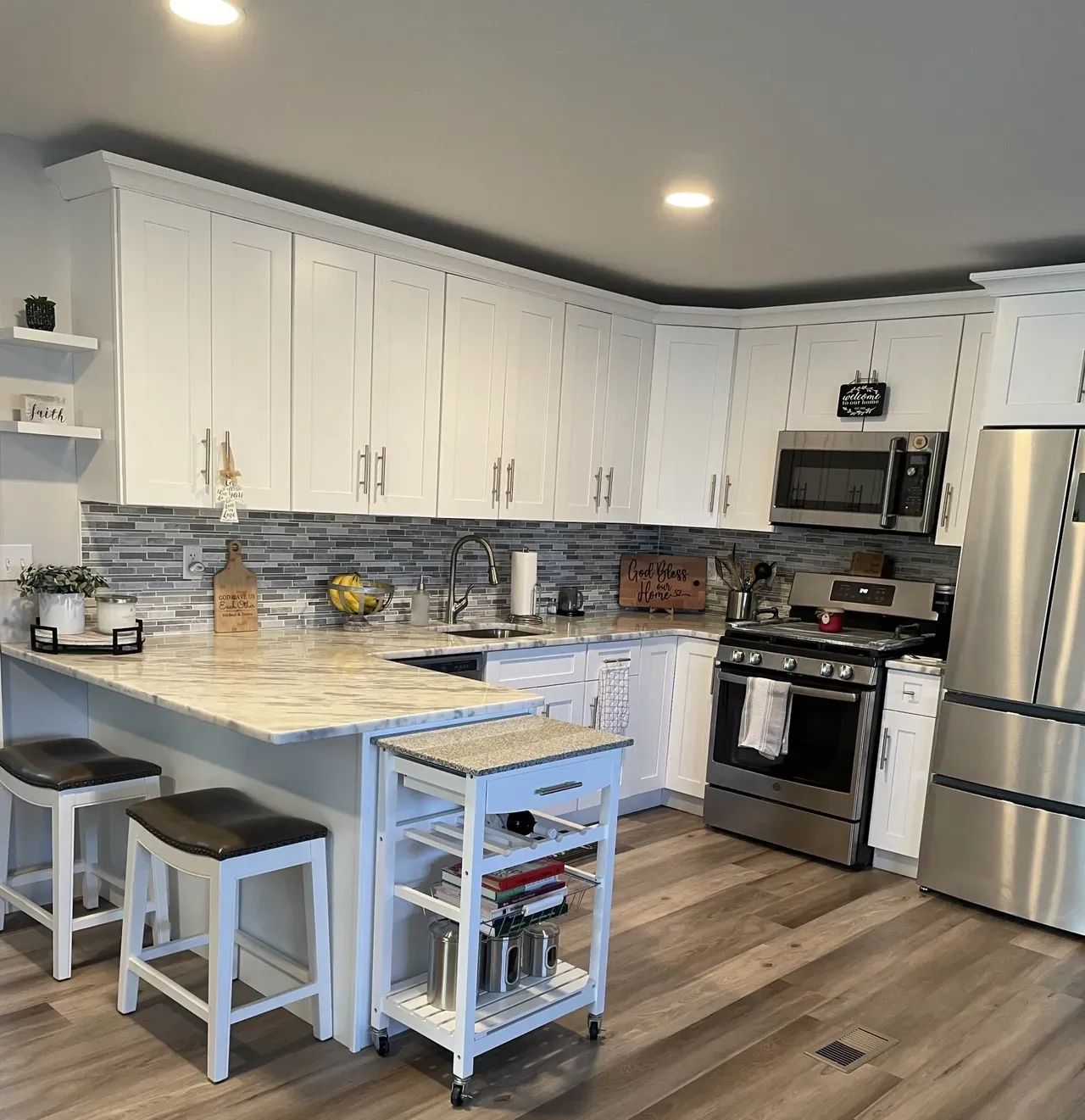 Modern Beautiful Kitchen