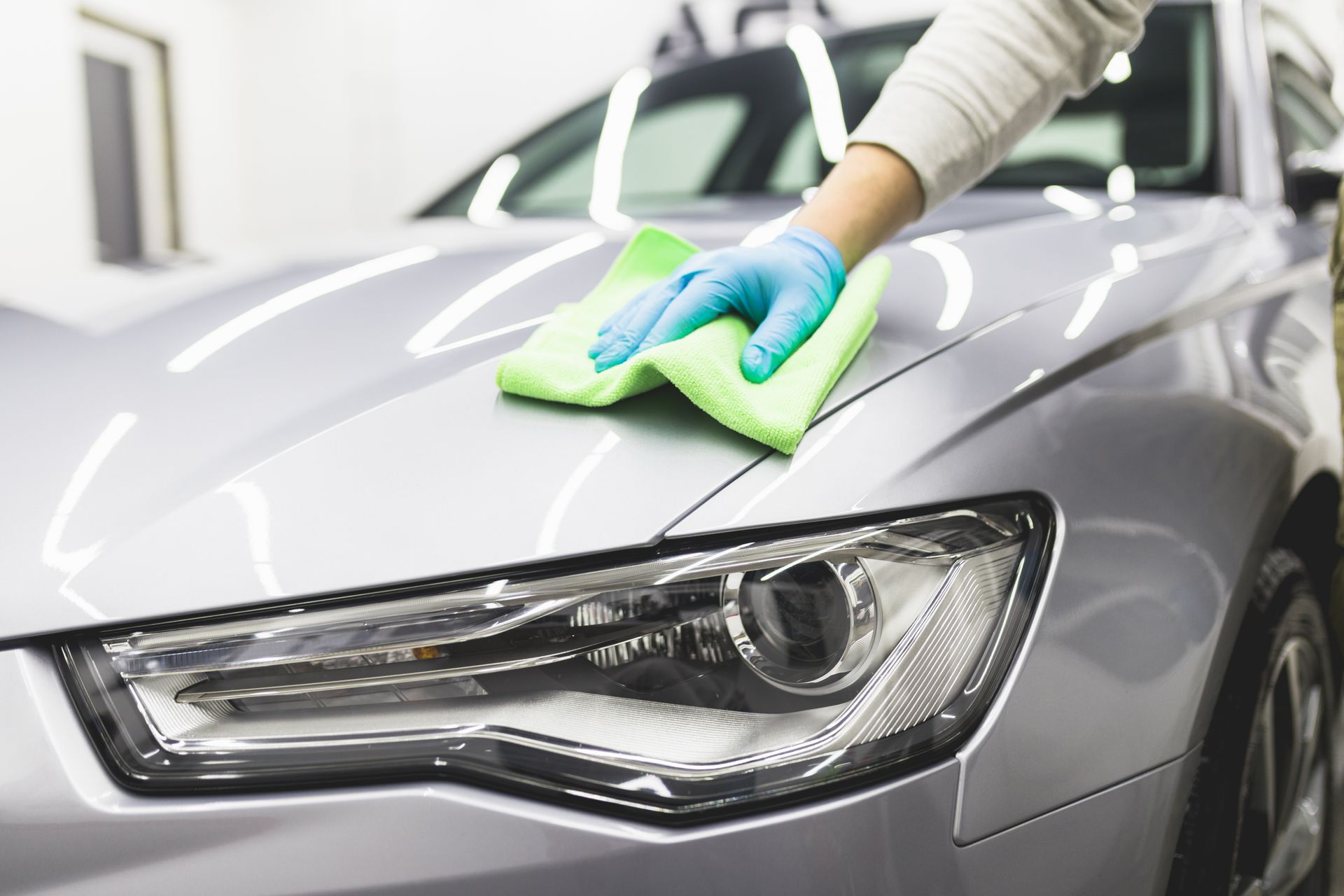 Water-based Cleaners vs Solvent-based Cleaners - Automotive Cleaning  Products
