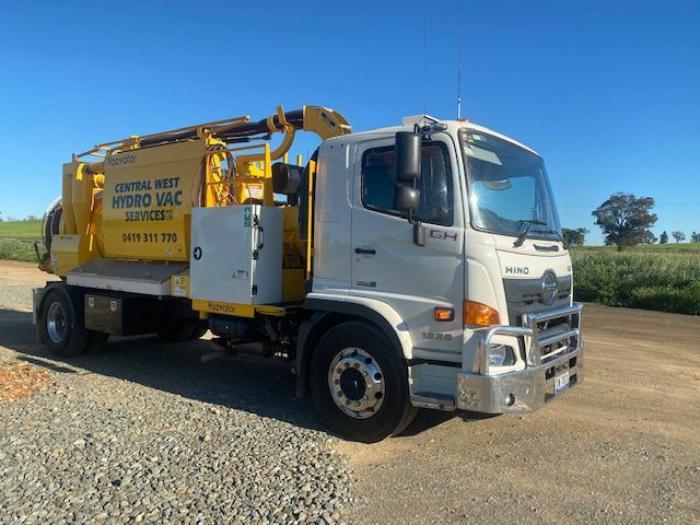 Hino 4,000L Vacuum Truck