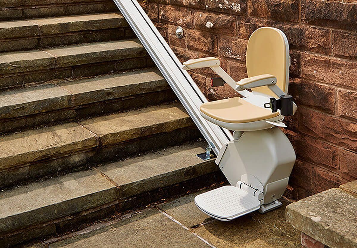 Acorn 130 straight outdoor stairlift