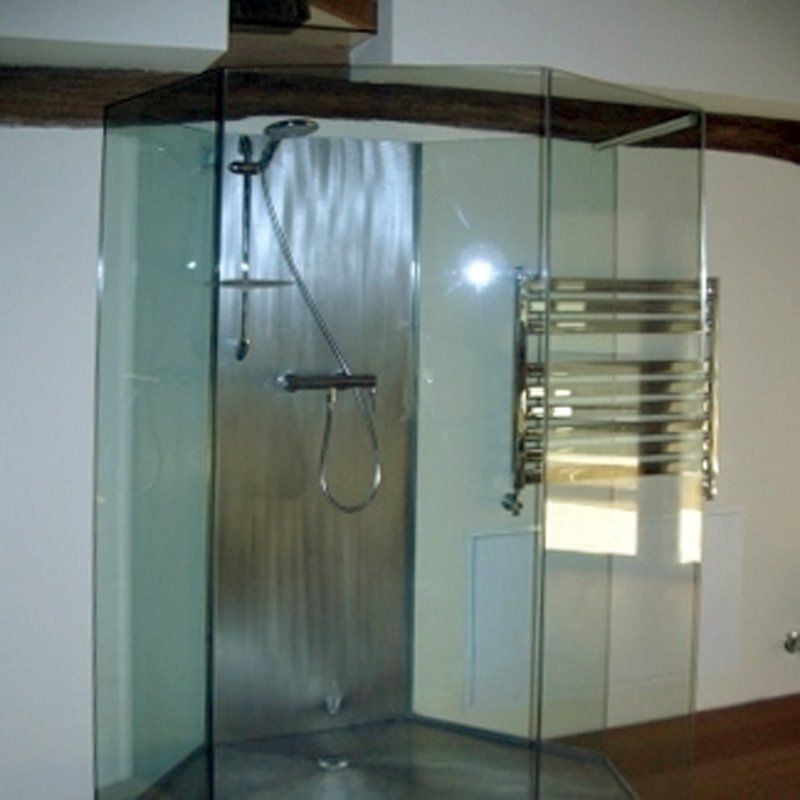 Box doccia con vetrata